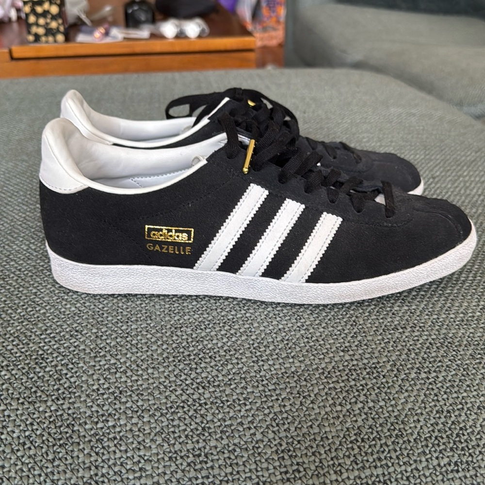 Adidas Gazelle Black and White